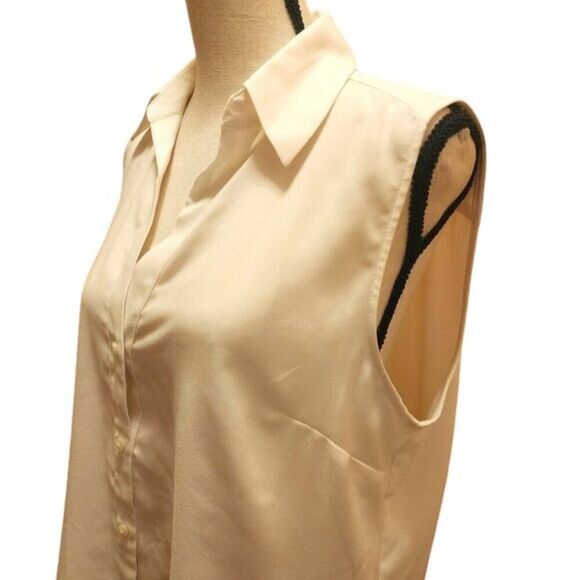 Ann Taylor Sleeveless Button Down Shirt, Size Medium - Picture 2 of 6
